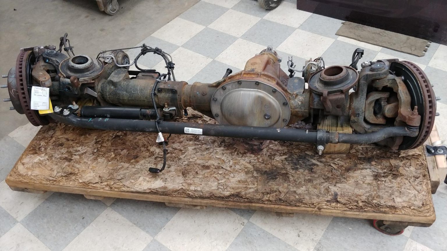 2019–2023 Dodge Ram 2500 6.7L Diesel OEM Front Axle Assembly – 4.10 Ratio TRU-LOCK (39K Miles)
